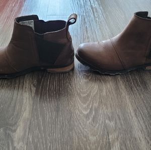 Emelie SOREL Chelsea boots